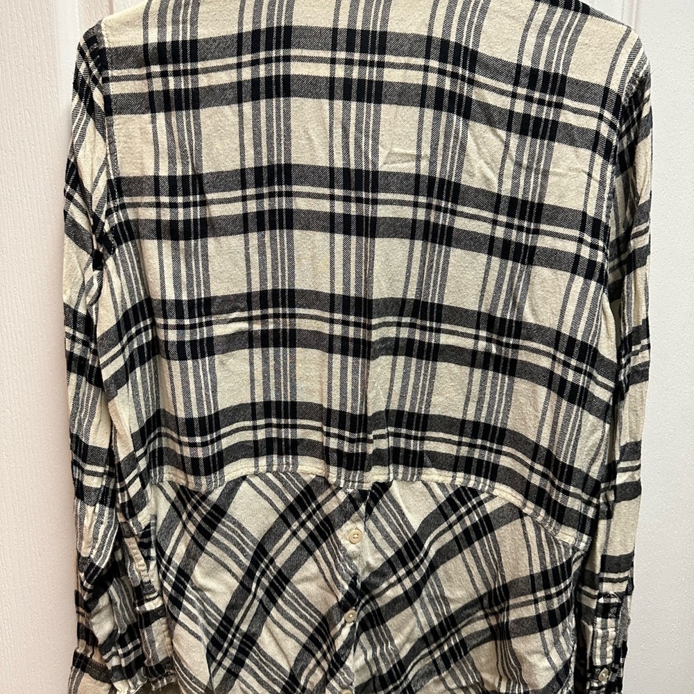 Lucky Brand Women's Black and Cream Plaid Shirt size L/ NWOT B46 - Picture 3 of 4